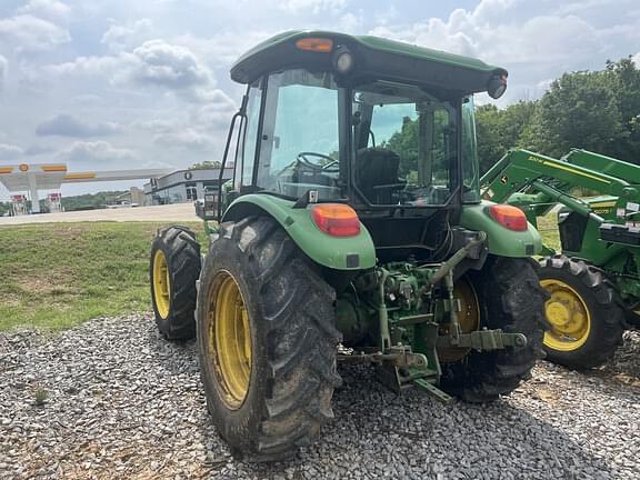 Image of John Deere 5075E equipment image 4