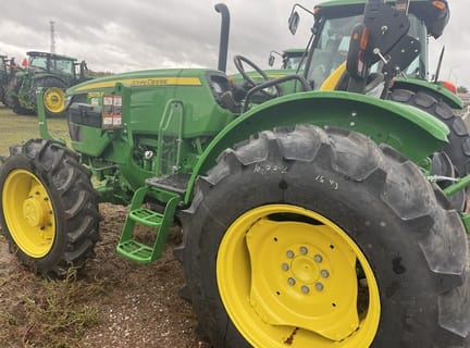 Main image John Deere 5075E