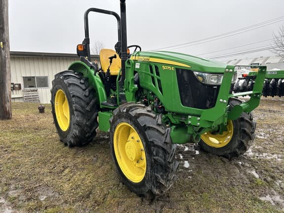 Image of John Deere 5075E equipment image 1