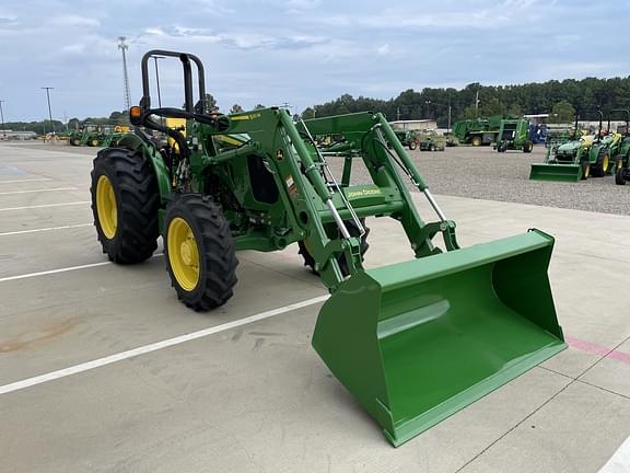 Image of John Deere 5075E equipment image 4