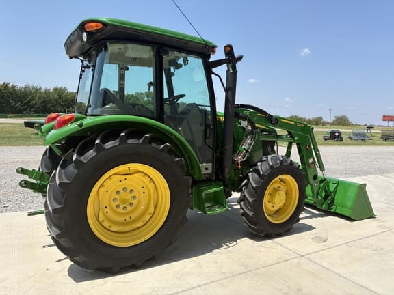 Image of John Deere 5075E equipment image 4