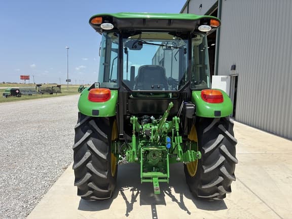 Image of John Deere 5075E equipment image 3