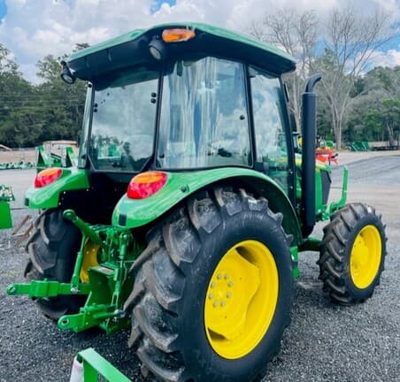 Image of John Deere 5075E equipment image 2
