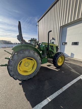 Image of John Deere 5075E equipment image 3