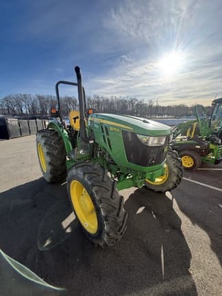 Image of John Deere 5075E equipment image 1