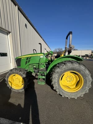 2023 John Deere 5075E Image