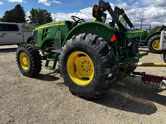 Image of John Deere 5075E equipment image 4