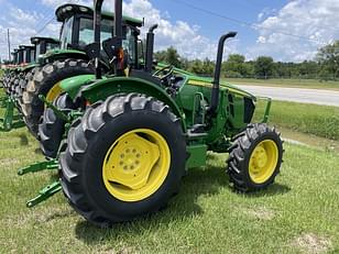 Main image John Deere 5075E 6