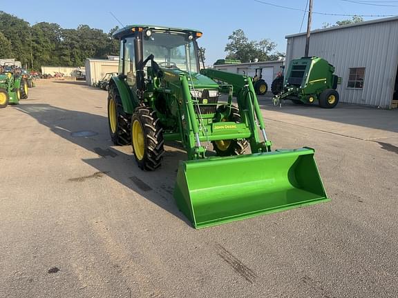 Image of John Deere 5075E equipment image 4