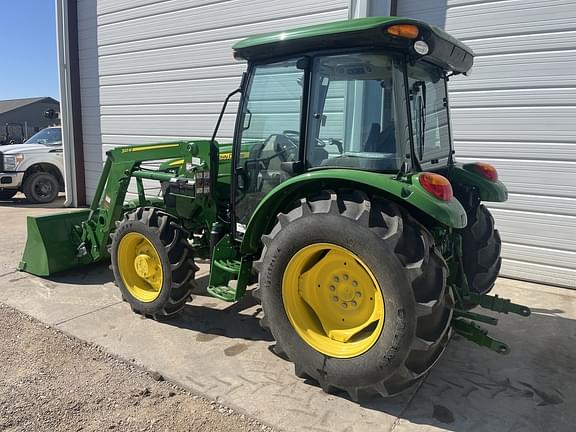 Image of John Deere 5075E equipment image 1