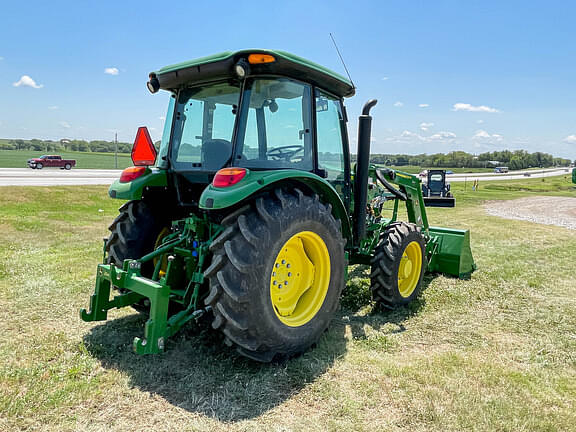 Image of John Deere 5075E equipment image 4