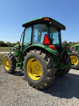 Image of John Deere 5075E equipment image 1