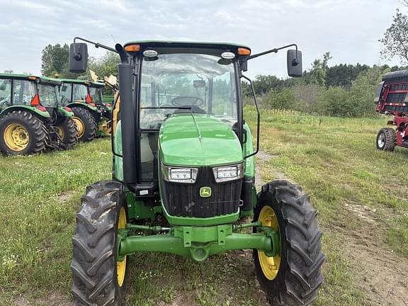 Image of John Deere 5075E equipment image 1