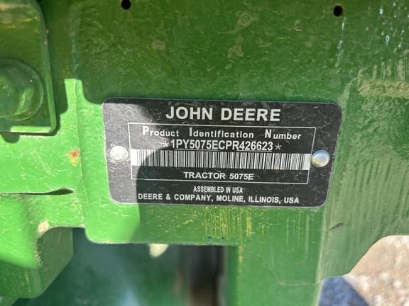 Image of John Deere 5075E equipment image 4