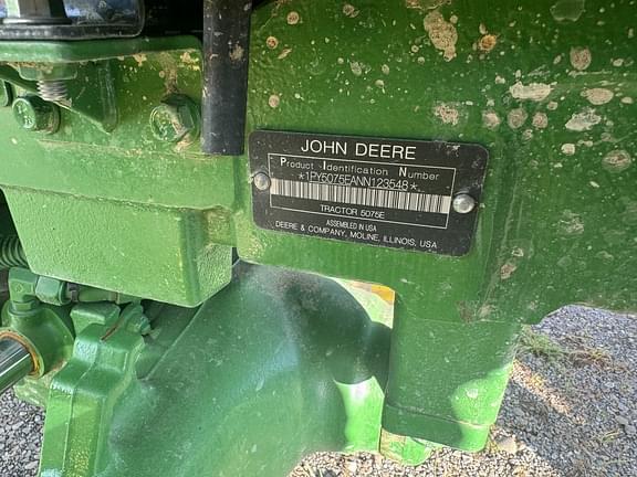 Image of John Deere 5075E equipment image 4