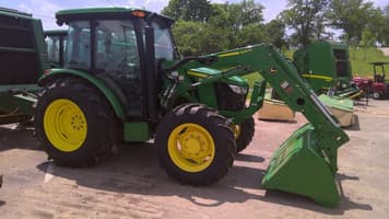 Main image John Deere 5075E