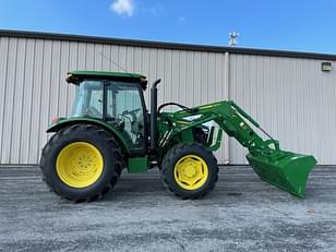 Main image John Deere 5075E