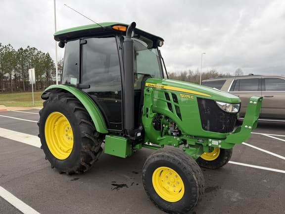 Image of John Deere 5075E equipment image 1