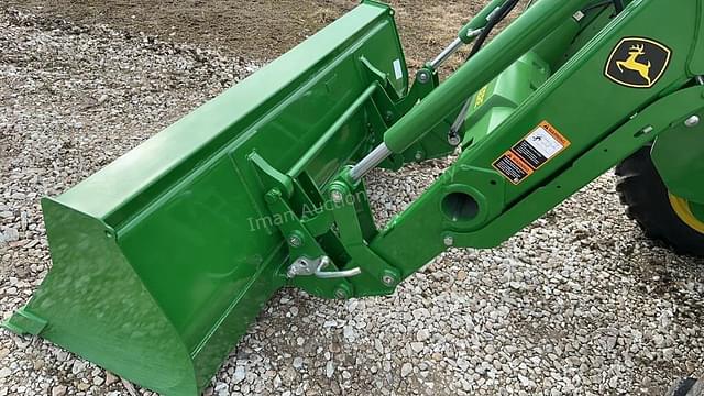 Image of John Deere 5075E equipment image 2