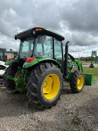 Image of John Deere 5075E equipment image 3