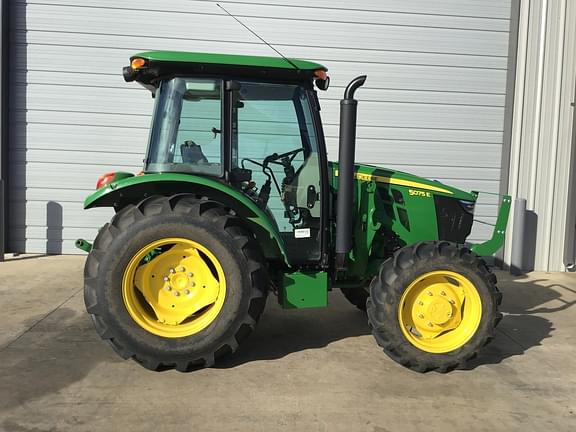 Image of John Deere 5075E equipment image 3