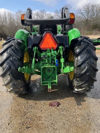 Image of John Deere 5075E equipment image 4