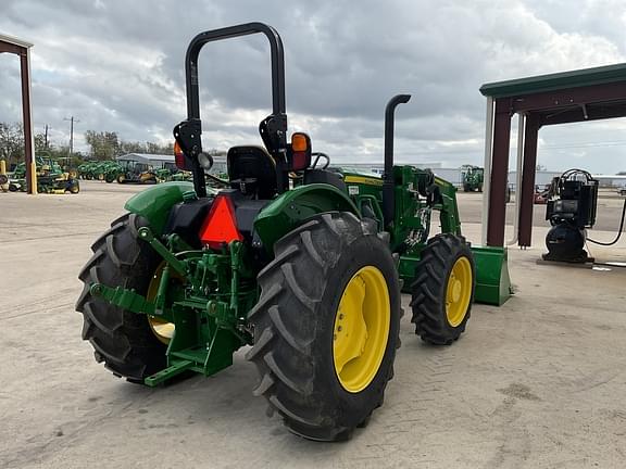 Image of John Deere 5075E equipment image 3