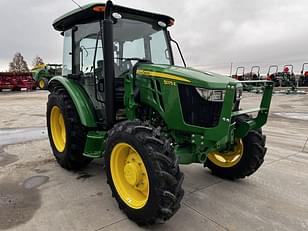 Main image John Deere 5075E 4