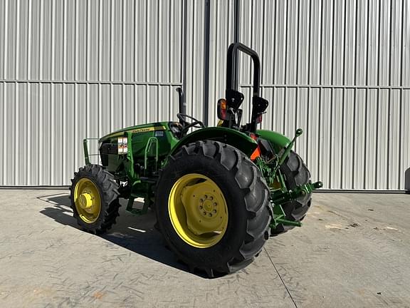 Image of John Deere 5075E equipment image 2