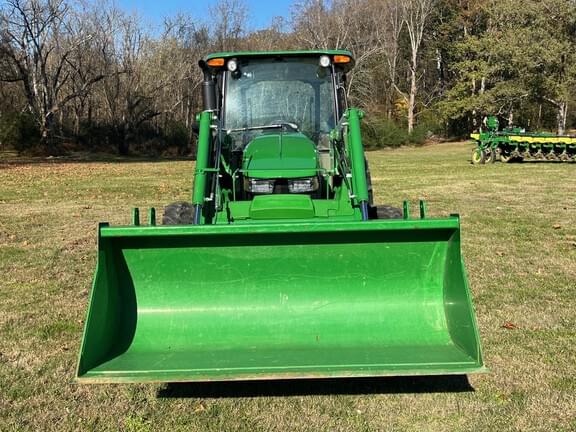 Image of John Deere 5075E equipment image 4