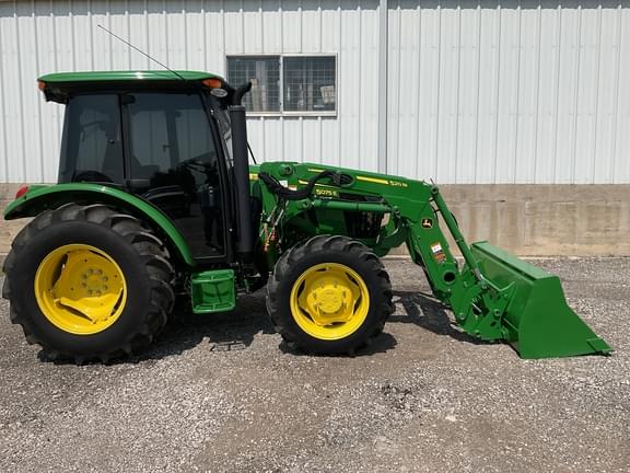 Image of John Deere 5075E equipment image 1