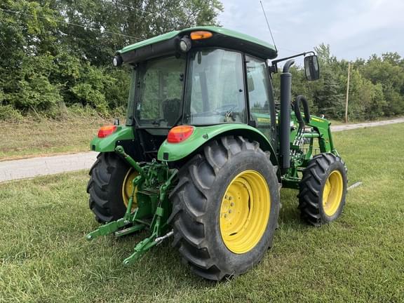 Image of John Deere 5075E equipment image 3