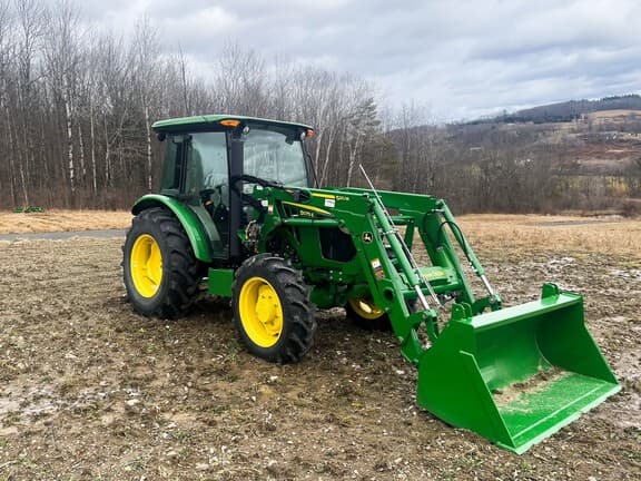 Image of John Deere 5075E equipment image 4