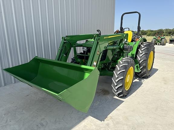 Image of John Deere 5075E equipment image 3