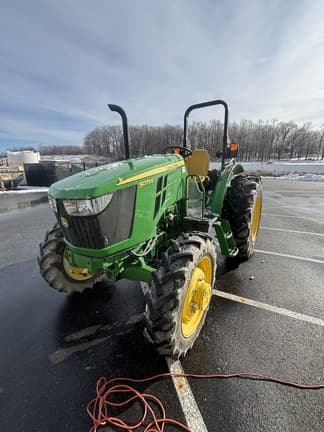 Image of John Deere 5075E equipment image 3