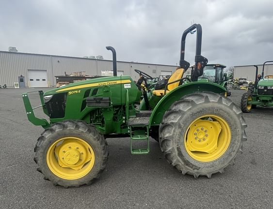 2023 John Deere 5075E Equipment Image0