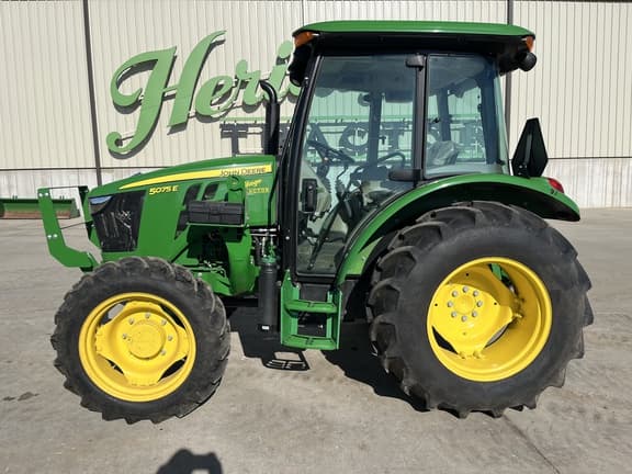 Image of John Deere 5075E equipment image 1