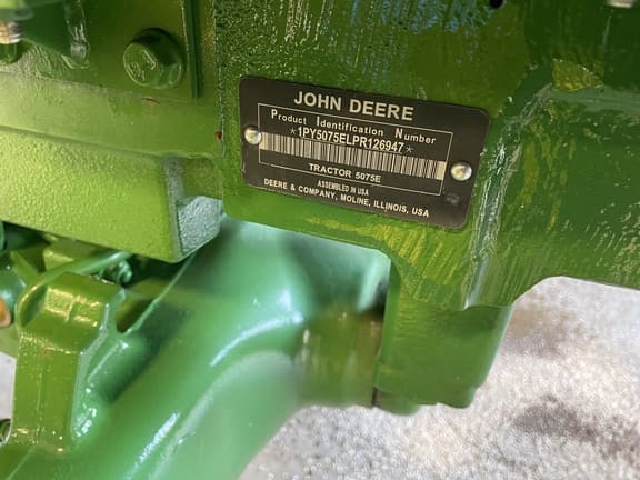 Image of John Deere 5075E equipment image 3