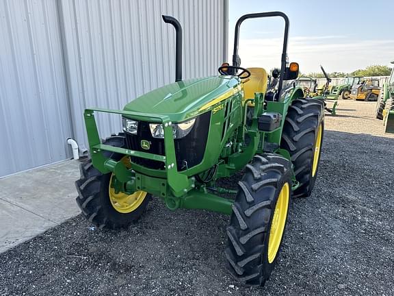 Image of John Deere 5075E equipment image 3