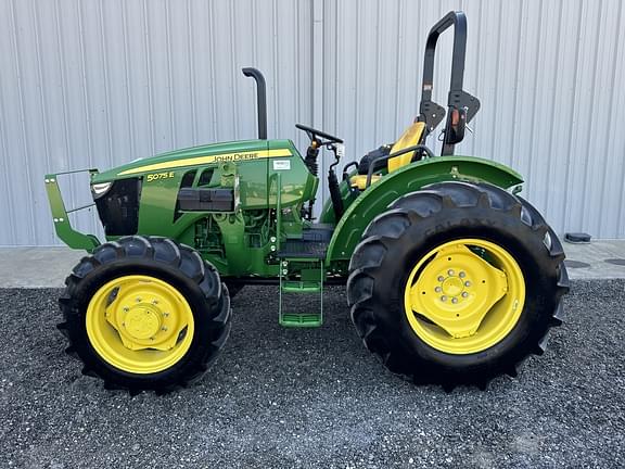 Image of John Deere 5075E Primary image