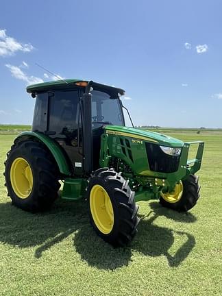 Image of John Deere 5075E equipment image 3