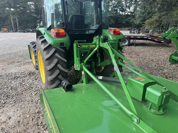 Image of John Deere 5075E equipment image 4