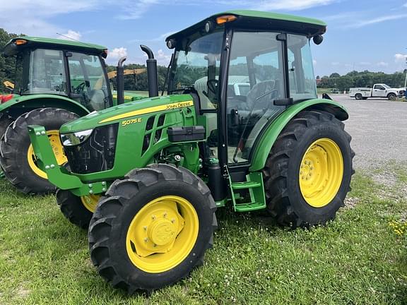 Image of John Deere 5075E Image 0