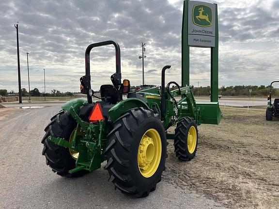 Image of John Deere 5075E equipment image 4