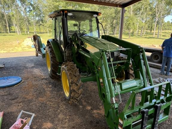 Image of John Deere 5075E equipment image 2