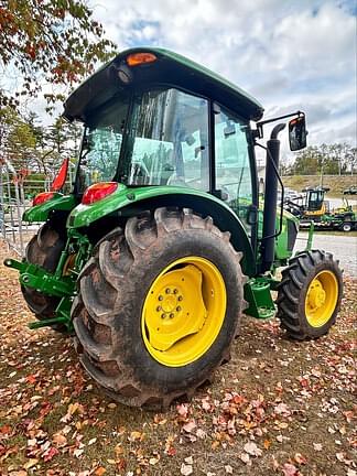 Image of John Deere 5075E equipment image 3