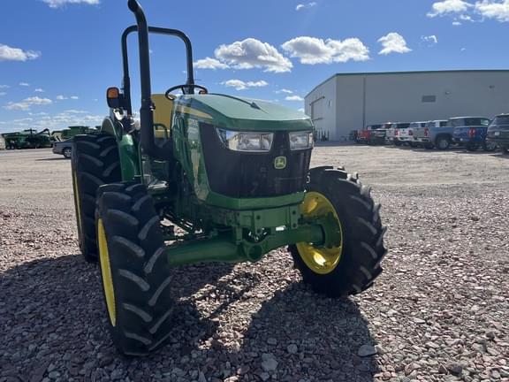 Image of John Deere 5075E equipment image 2