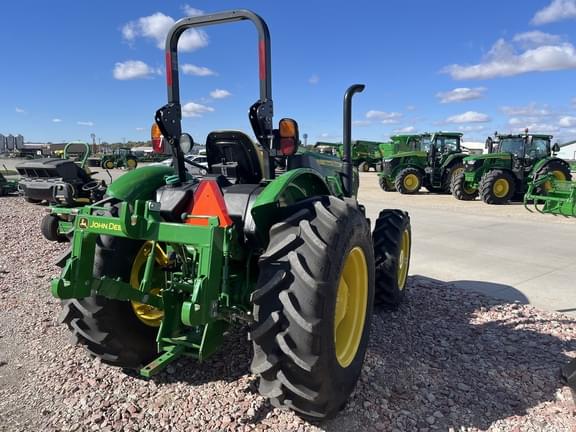 Image of John Deere 5075E equipment image 3