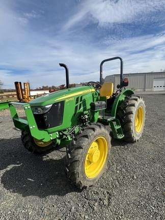 Image of John Deere 5075E equipment image 3