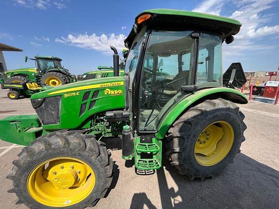 Image of John Deere 5075E equipment image 1